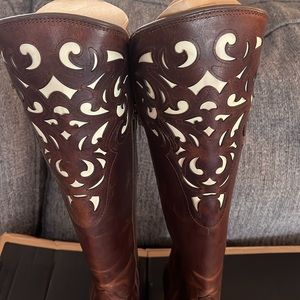 Ariat womens Hacienda Vintage 9.B NIB